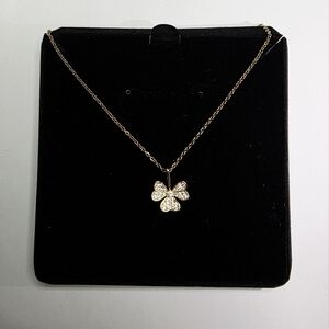 N0018 Clover 3 Pendant Necklace